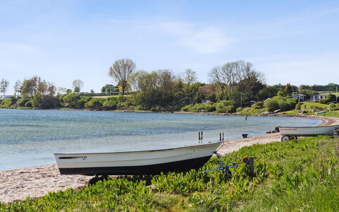 Magga - 520M from the Sea: Biens, Ombre, Allée, Ferme