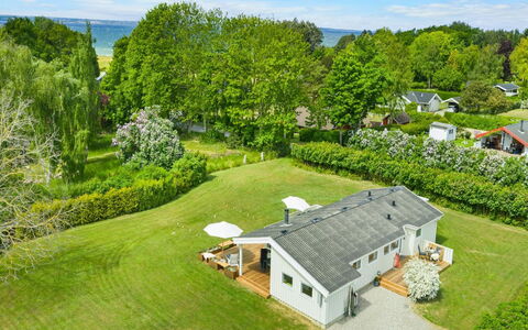 Sofus - 275M from the Sea: Zone Résidentielle, Paysage, Maison, Domicile, Lot Terre, Biens, Chalet, Aménagement Paysager, Pelouse, Banlieue