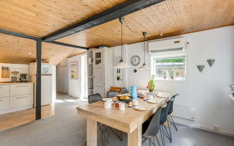Landolf - 800M from the Sea: À Déchaumer, Chalet, Maison, Toit, Domicile, Ferme, Cabane, Biens, Village