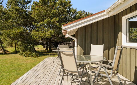 Suometar - 90M from the Sea: Herbe, Prairie, Lot Terre, Chalet, Zone Rurale, Prairie, Batiments Jardin, Jardin, Cabanon