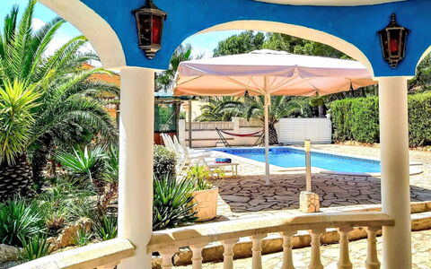 Sueño Ii: Recours, Pot De Fleur, Piscine, Mobilier De Jardin, Ombre, Hacienda, Loisir, Plante D'Appartement, Eco Hôtel, Chaise