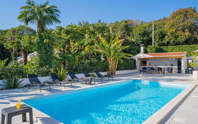 Lovran 127: Bleu, Piscine, Recours, Mobilier De Jardin, Composite, Eco Hôtel, Ombre, Loisir, Chaise, Balancelle