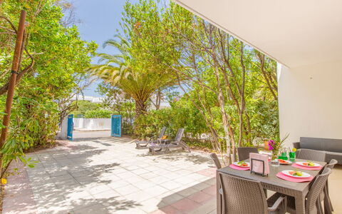 Villa Asami: Ombre, Jardin, Aménagement Paysager, Eco Hôtel, Tropiques, Mobilier De Jardin, Recours, Passerelle