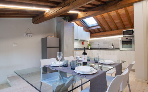 Casa Mei: Design Intérieur, Plafond, Meubles, Pièce, Chaise, Grenier, Table Cuisine Et Salle A Manger, Cuisine, Tuile, Luminaire