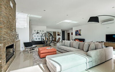 V8 Bastos - Vip Properties