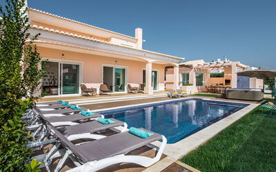 V8 Bastos - Vip Properties