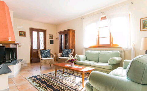 Villa Camaiore: Meubles, Design Intérieur, Sol, Sol, Canapé, Pièce, Plafond, Salon, Table, Éclairage