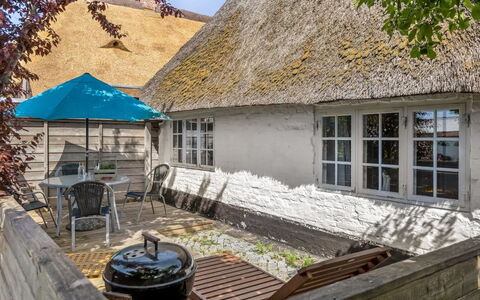 Deik - 25Km from the Sea: Biens, Ombre, Allée, Ferme