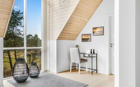 Etly - 246M from the Sea: Bois, Domicile, Porche, Plate-Forme, Dur, Toit, Tache De Bois, Parquet, Eco Hôtel