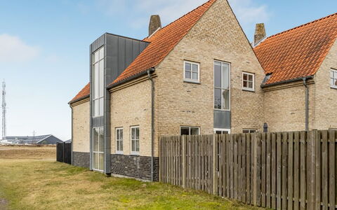 Etly - 246M from the Sea: Bois, Domicile, Porche, Plate-Forme, Dur, Toit, Tache De Bois, Parquet, Eco Hôtel