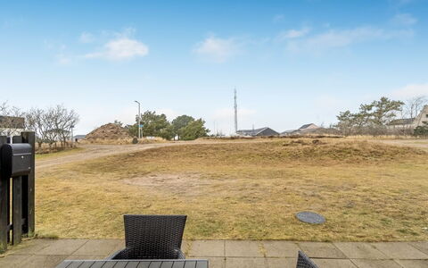 Etly - 246M from the Sea: Bois, Domicile, Porche, Plate-Forme, Dur, Toit, Tache De Bois, Parquet, Eco Hôtel