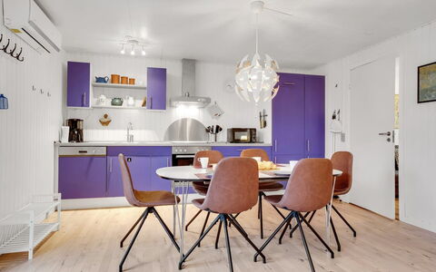 Arise - 700M from the Sea: Biens, Ombre, Allée, Ferme