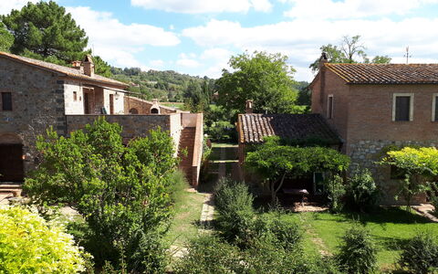 Appartamento Bellosguardo, Wifi, Near Perugia: Arbre, Bâtiment, Maison, Toit, Zone Résidentielle, Domicile, Zone Rurale, Arbuste, Paysage