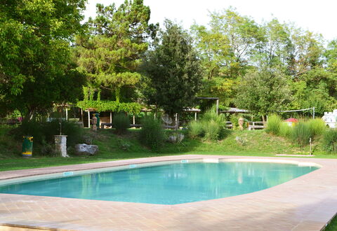 Appartamento Bellosguardo, Wifi, Near Perugia: Piscine, Arbre, Recours, Ombre, Jardin, Mobilier De Jardin, Loisir, Arrière-Cour, Aménagement Paysager, Caractéristique De L'Eau