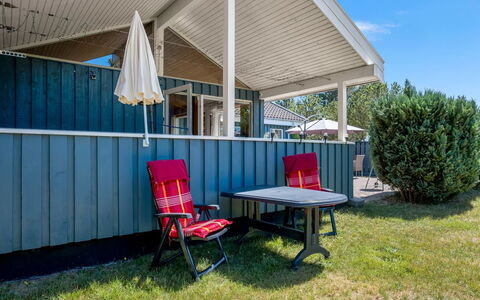 Kaija - 100M from the Sea: Domicile, Chalet, Porche, Siding, Ferme, Structure En Plein Air