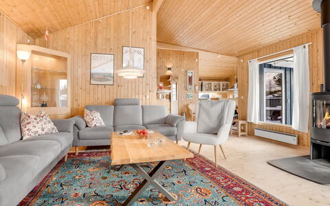 Kaija - 100M from the Sea: Domicile, Chalet, Porche, Siding, Ferme, Structure En Plein Air