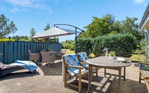 Kaija - 100M from the Sea: Domicile, Chalet, Porche, Siding, Ferme, Structure En Plein Air