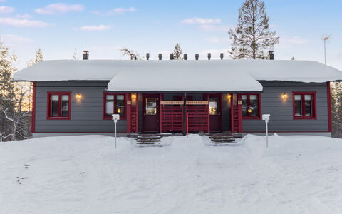 Tuiskukuru a: Neige, Domicile, Toit, Chalet, L'Hiver, Maison, Gelé, Siding, Porte, Pente