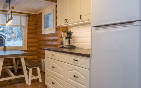 Mäntyrinne: Bois, Chalet, Tache De Bois, Dur, Cabane En Rondins, Planche, Plafond, Matériau Naturel, Lumber, Batiments Jardin