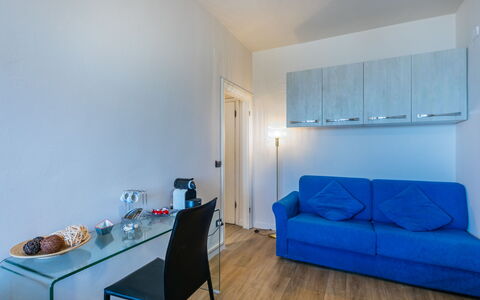 Mediterraneo: Design Intérieur, Sol, Sol, Meubles, Pièce, Plafond, Appartement, Domicile, Canapé, Salon