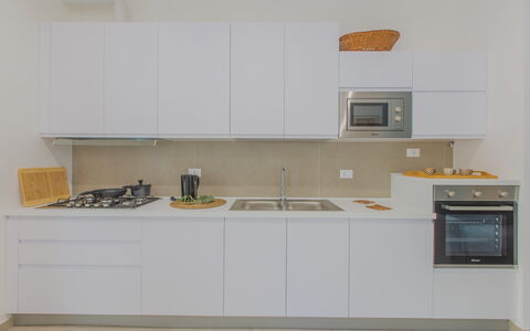 Casa Nonna Netta: Cuisine, Appareil De Cuisine, Comptoir, Principaux Appliance, Design Intérieur, Bois, Cabinetry, Sol, Cuisinière, Le Fourneau