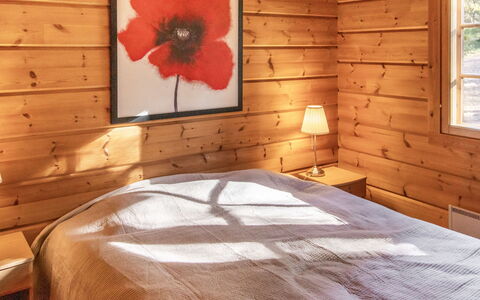Pirkonlahti: Bois, Sol, Sol, Design Intérieur, Meubles, Plafond, Pièce, Lit, Éclairage, Chambre