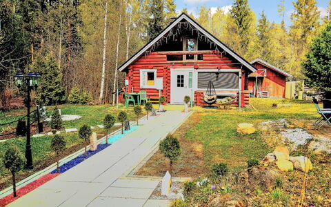 Saarentaus: Bois, Sol, Sol, Meubles, Parquet, Design Intérieur, Lit Superposé, Pièce, Tache De Bois, Dur