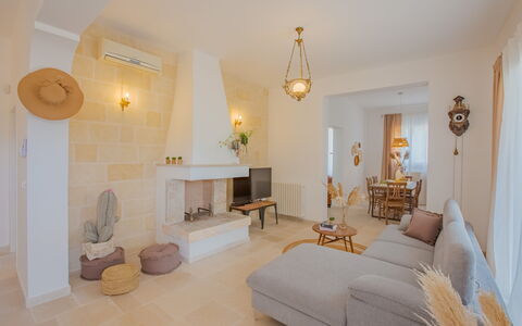Villa Vera: Design Intérieur, Sol, Meubles, Sol, Plafond, Bois, Éclairage, Pièce, Salon, Luminaire