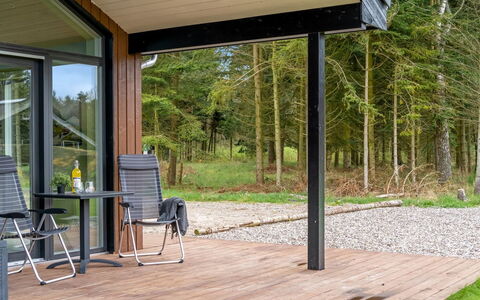 Herwarth - 2.3Km from the Sea: Design Intérieur, Plafond, Appartement, Sol, Meubles, Sol, Pièce, Éclairage, Domicile, Canapé