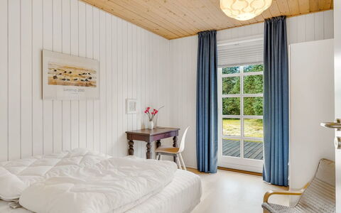 Toska - 3Km from the Sea: Design Intérieur, Meubles, Bois, Plafond, Sol, Sol, Chambre, Textile, Lit, Éclairage