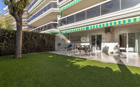 Living Park Mediterraneo: Appartement, Condominium, Balcon, Hôtel, Villa, Gazon Artificiel