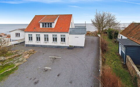 Elsabeth - 50M from the Sea: Biens, Ombre, Allée, Ferme