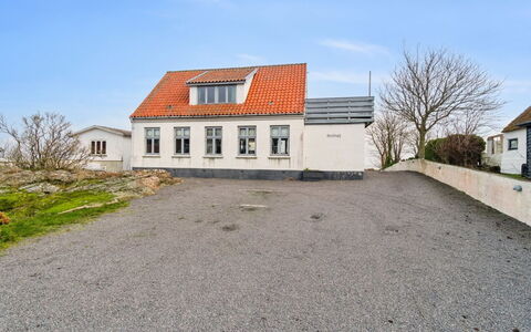 Elsabeth - 50M from the Sea: Biens, Ombre, Allée, Ferme