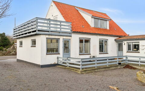 Elsabeth - 50M from the Sea: Biens, Ombre, Allée, Ferme