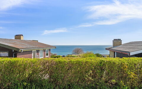 Kate - 300M from the Sea: Toit, Maison, Zone Résidentielle, Domicile, Biens, Chalet, Conception