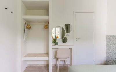Apulia Savasana House: Design Intérieur, Mur, Meubles, Sol, Sol, Bois, Chambre, Pièce, Plafond, Lit