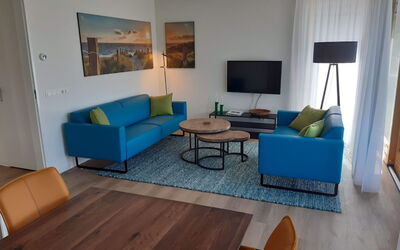 Duinlodge 6 100.1: Meubles, Design Intérieur, Sol, Bois, Sol, Table, Canapé, Chaise, Salon, Appartement