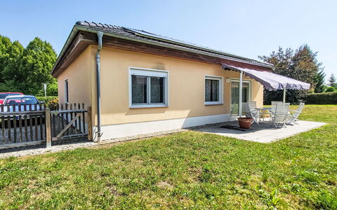 Habichtnest: Maison, Toit, Domicile, Zone Résidentielle, Chalet, Porte, Biens, Ombre, Porche, Cour