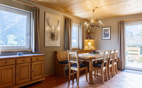 Annaberg - Lungötz 400: Design Intérieur, Meubles, Bois, Plafond, Sol, Sol, Table Cuisine Et Salle A Manger, Salle À Manger, Domicile, Pièce