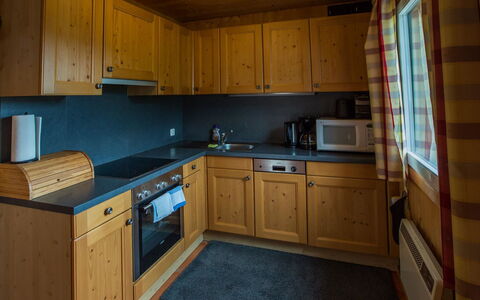 Annaberg - Lungötz 400: Bois, Cuisine, Cabinetry, Design Intérieur, Comptoir, Sol, Plafond, Appareil De Cuisine, Sol, Évier