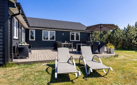 Danika - 1.5Km from the Sea: Maison, Domicile, Toit, Chalet, Biens, Aménagement Paysager, Batiments Jardin, Siding, Ferme