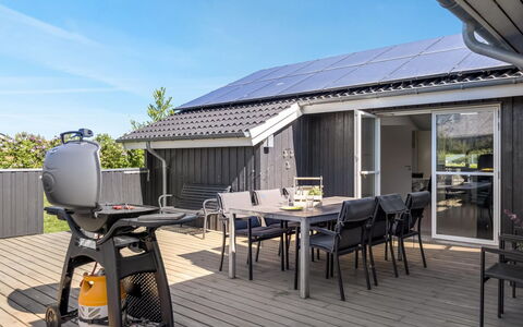 Delko - 650M from the Sea: Maison, Toit, Domicile, Chalet, Biens, Ferme, Villa, Porche, Siding