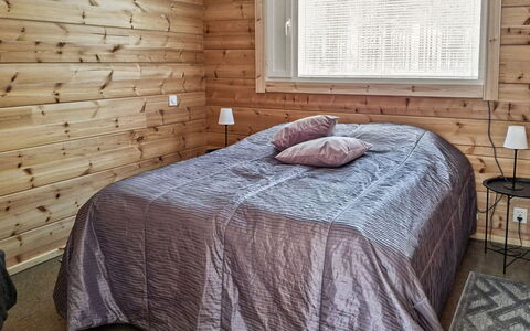 Villa Tuisku: Bois, Sol, Sol, Dur, Tache De Bois, Parquet, Plafond, Chambre, Planche, Lit
