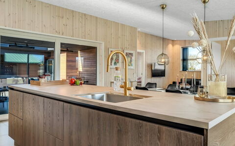 Ilze - from the Sea: Sol, Bois, Cuisine, Design Intérieur, Parquet, Comptoir, Sol, Meubles, Domicile, Revêtement De Sol Stratifié