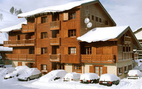 Alpina Lodge: Neige, Maison, Zone Résidentielle, Domicile, L'Hiver, Gelé, Établissements Humains, Chalet, Appartement, Village