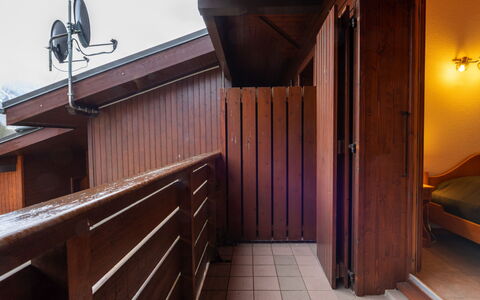 Residence des Neiges: Bois, Sol, Sol, Marron, Plafond, Tache De Bois, Dur, Vernis, Contre-Plaqué, Planche