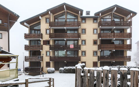 Morillon 651: Appartement, Zone Résidentielle, L'Hiver, Balcon, Condominium, Neige, Gelé, Hôtel