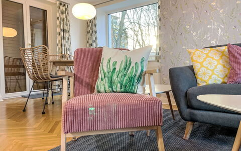Seeglück: Meubles, Design Intérieur, Sol, Sol, Chaise, Salon, Textile, Pièce, Confort, Marron