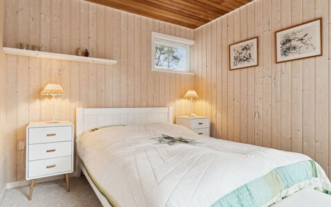 Pisana - 300M from the Sea: Meubles, Bois, Chaise, Design Intérieur, Tache De Bois, Matériau Naturel, Dur, Salon, Accoudoir, Conception