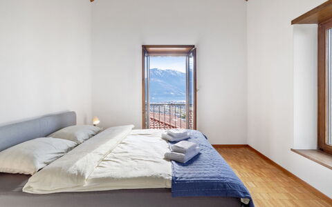Palm Cottage: Design Intérieur, Sol, Pièce, Sol, Plafond, Domicile, Meubles, Chambre, Lit, Appartement